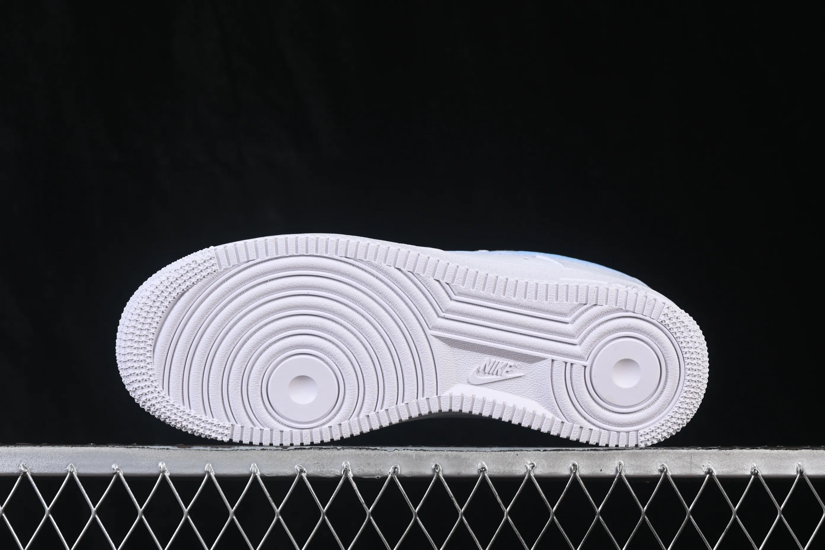 All categories Nk Air Force 1 Air Force series Nk Air Force 1 Low Air Force low-top Nike Air Force 1'07 Low white blue small hook Air Force 1 low-top casual sneakers ZH0316-121